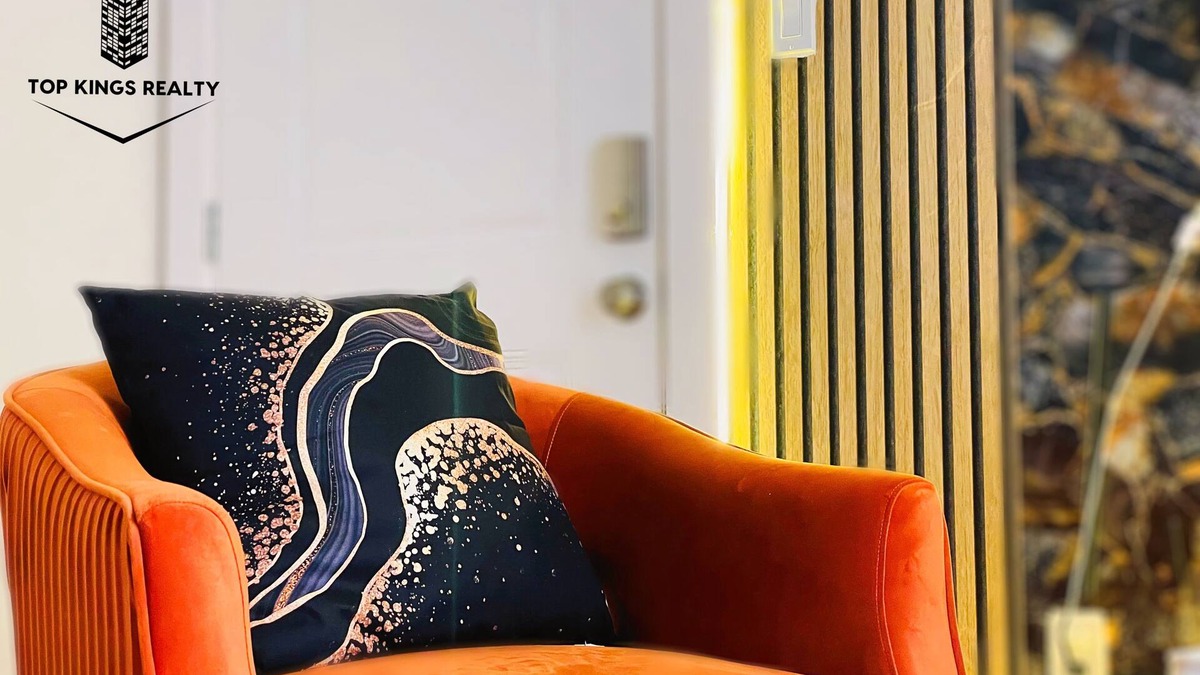 Lawndale/ Wayside Apartment | Luxury AI voice-Control Smart Home- Free Breakfast