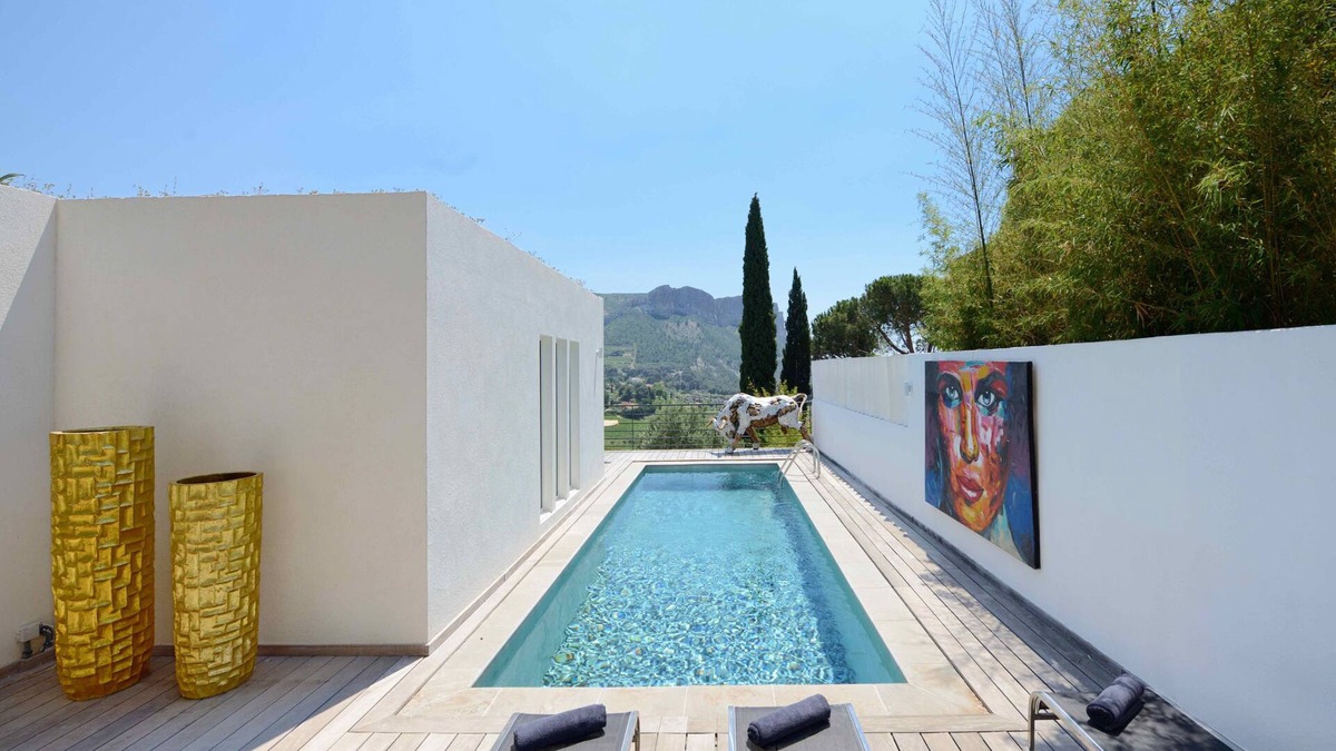 Cassis Villa | LUXURY air-conditioned VILLA in CASSIS with sea view & 230 M2 of terraces overlooking the sea