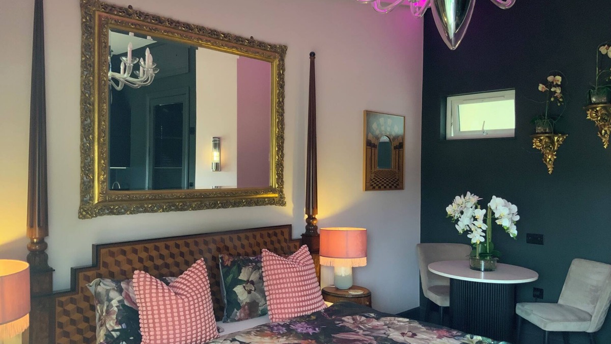 Haringey Apartment | Luxury Alexandra Palace Private Guest Suite