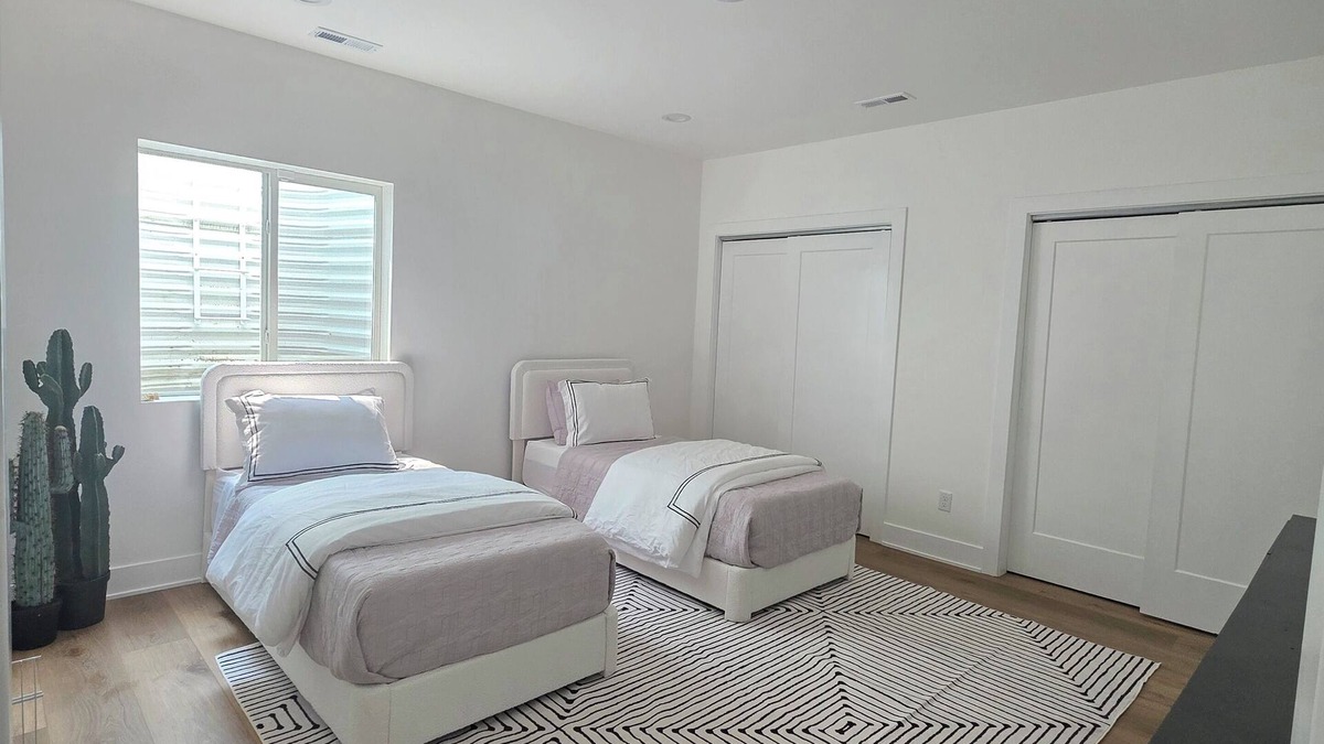 Waukee Apartment | Luxury All-Inclusive 2 bedrooms