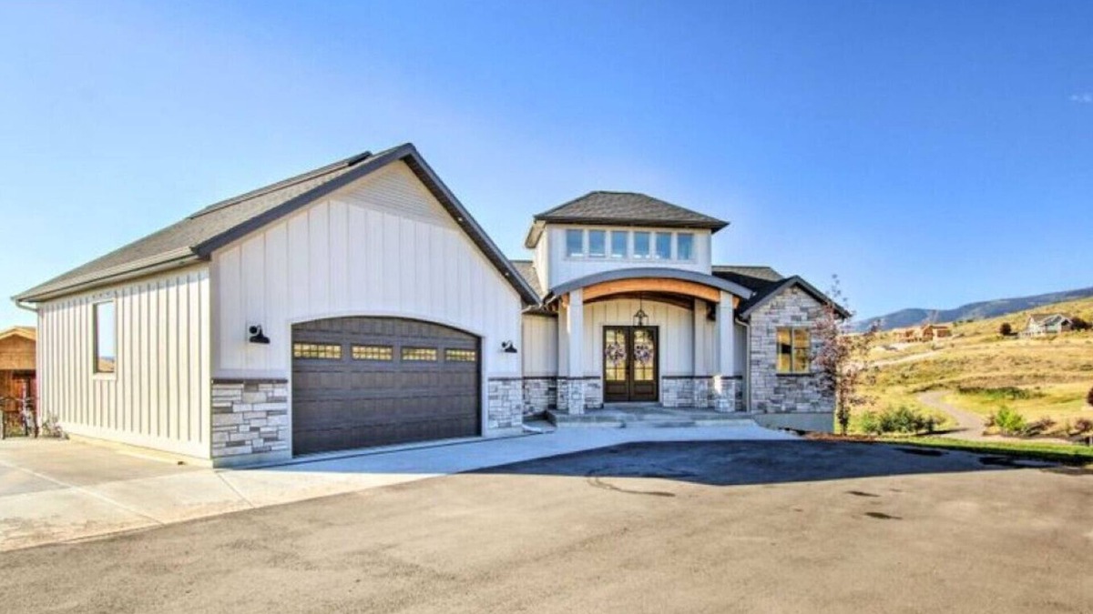 Fish Haven House | Luxury Amenities, Game Room, Pool & Hot Tub Access!