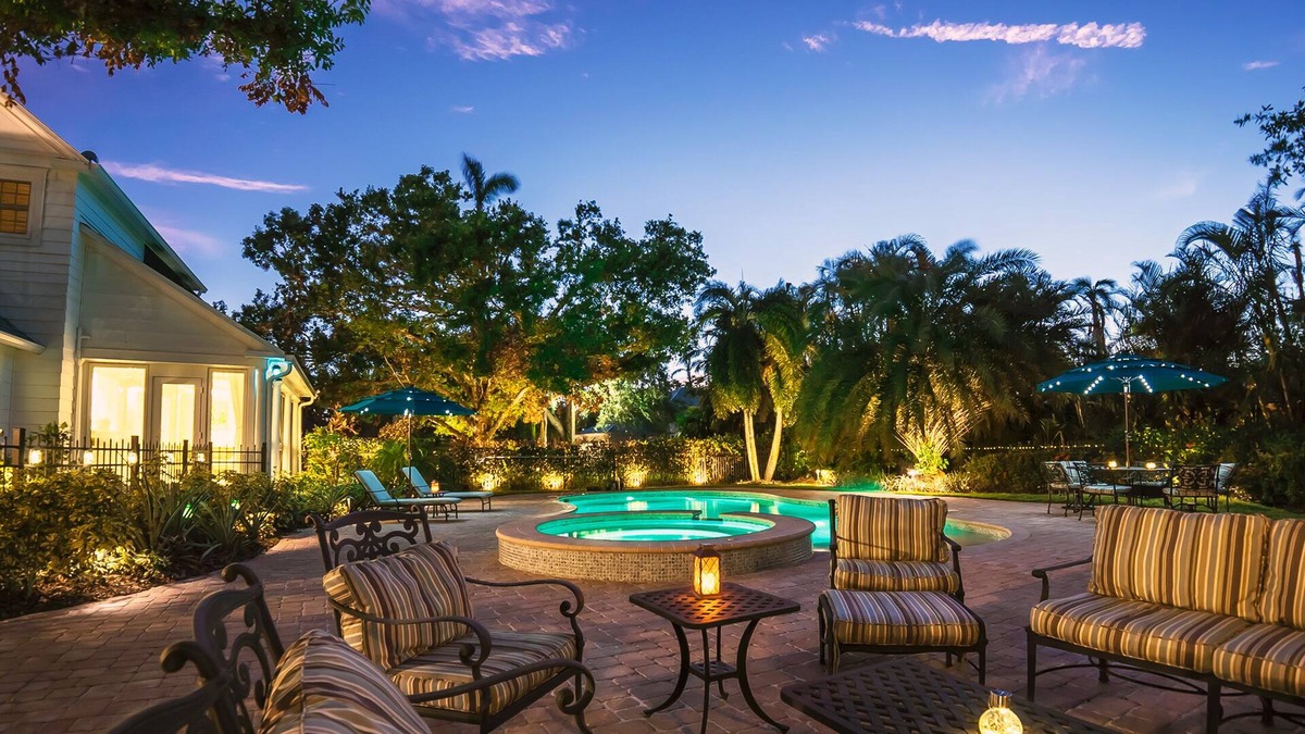 Fort Myers Villa | Luxury and Magical 4bd Villa w/ Pool and Spa! Min 30 Days