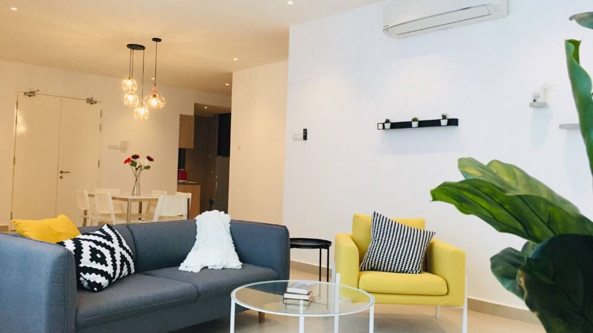 Pantai Dalam Apartment | Luxury Apartment| Privatelift, 100mLRT, Midvalley