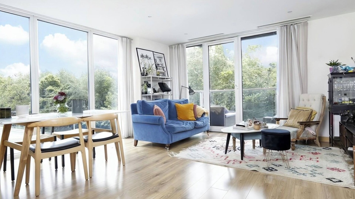 Queenstown Apartment | Luxury Apartment at Chelsea Bridge/Battersea Power Station
