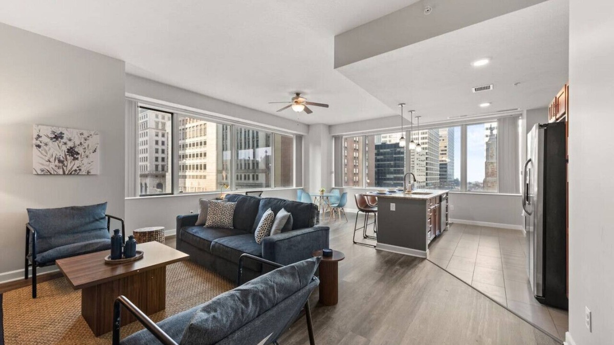 Gateway District Apartment | Luxury Apartment | Downtown | Free Parking