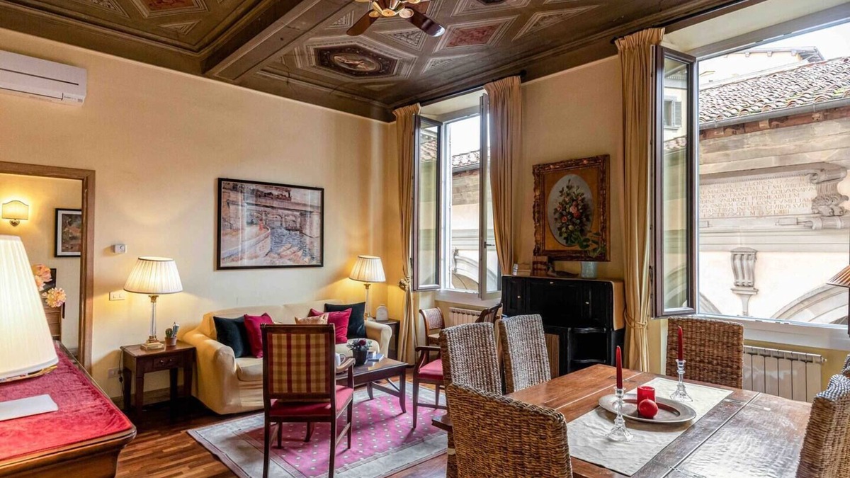 Oltrarno Apartment | Luxury Apartment Il Porcellino: Unique View and best Location
