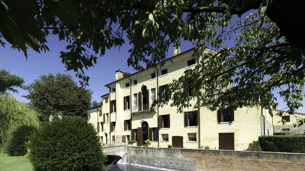 Vigonza Apartment | Luxury apartment in ancient Villa Veneta with pool