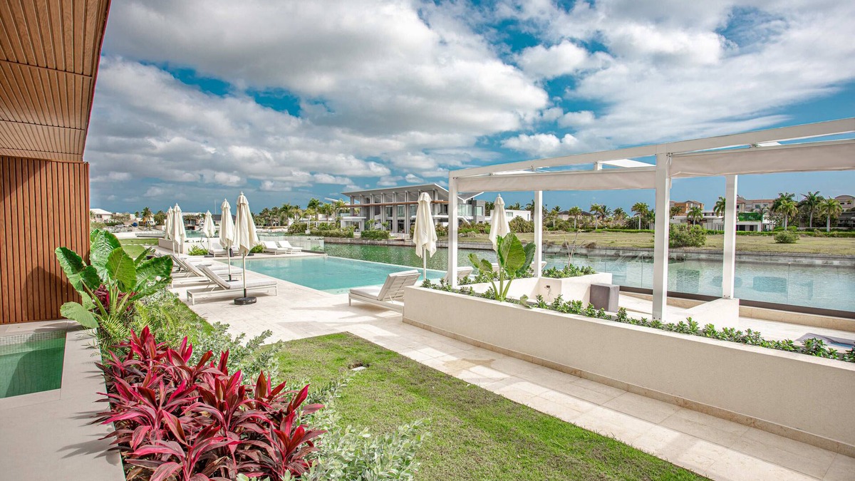 Cap Cana Marina House | Luxury apartment in front of the Cap Cana Marina with picuzzi