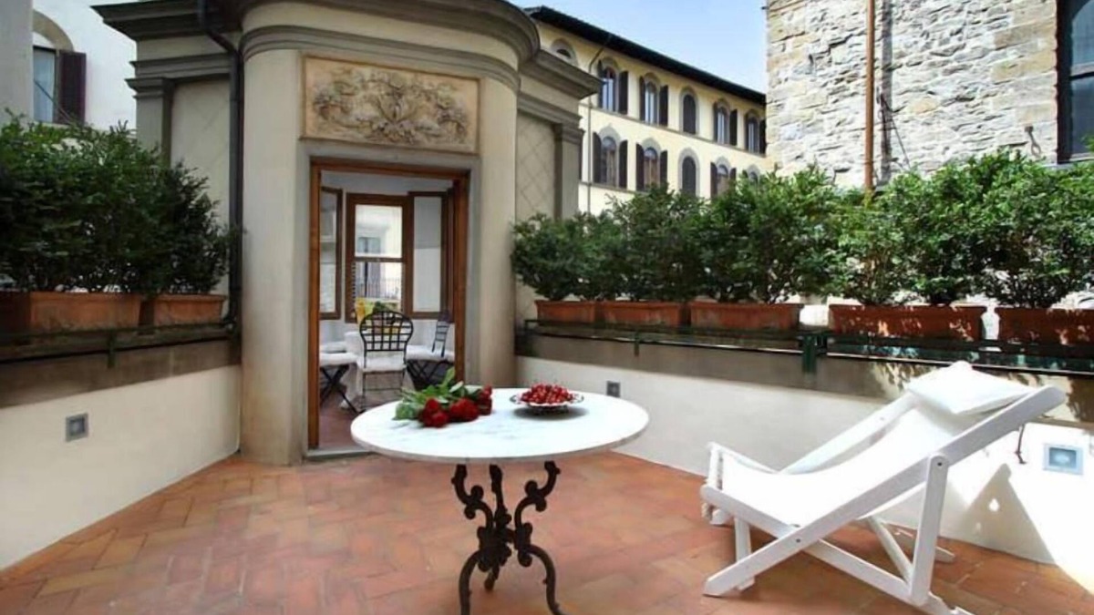 Oltrarno Apartment | Luxury Apartment in Florence "TERRAZZA DE' MEDICI"