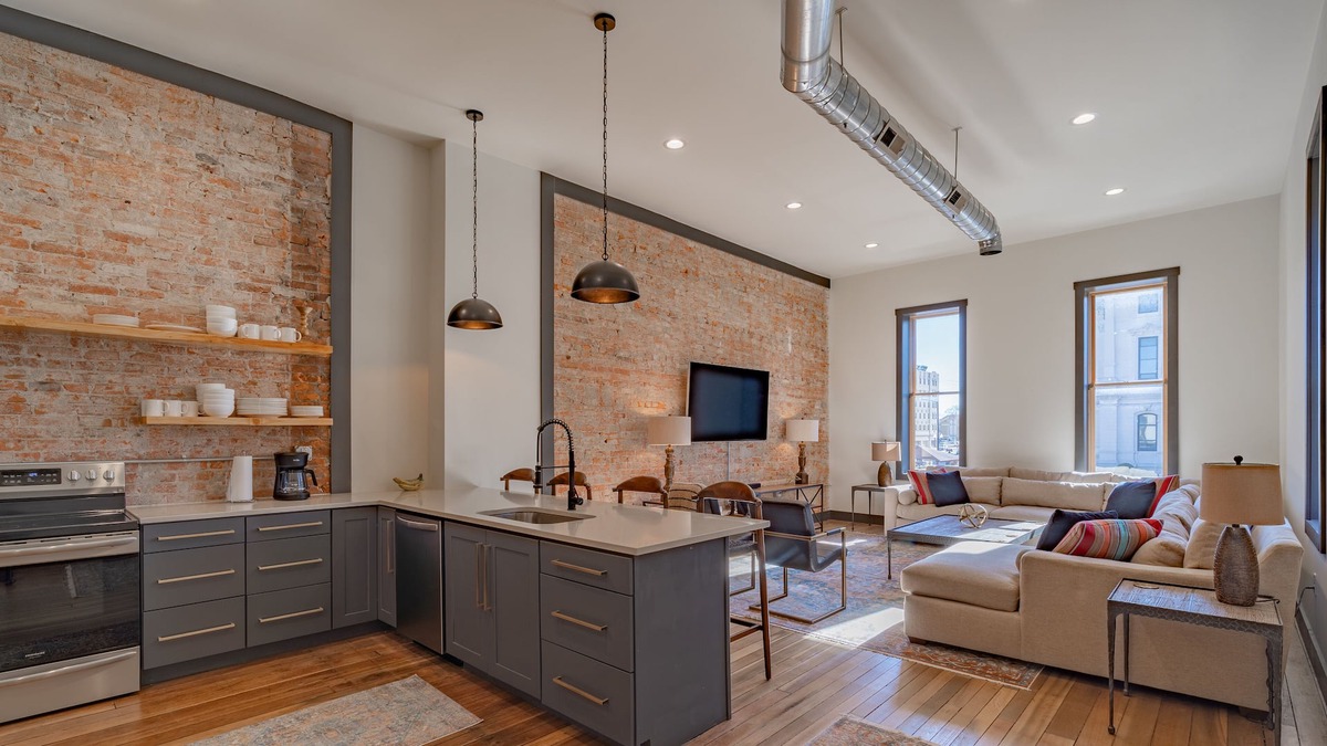 Marion Apartment | Luxury apartment in historic Downtown Marion