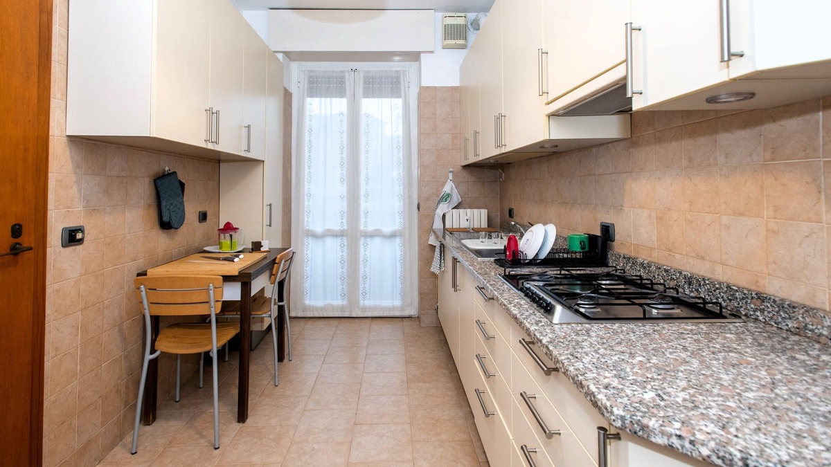 Porta Romana Apartment | Luxury Apartment in Uni Bocconi, Historical Center, Tram Stop Under House