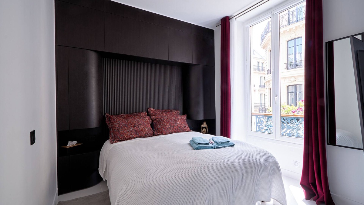 Champs-Elysees Apartment | Luxury Apartment Les Champs-Élysées