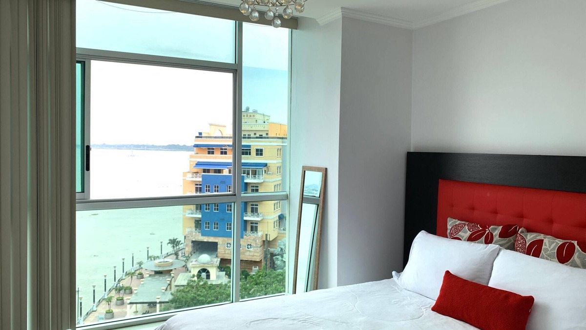 Las Penas Apartment | Luxury Apartment overlooking the Guayas River in Puerto Santa Ana Guayaquil