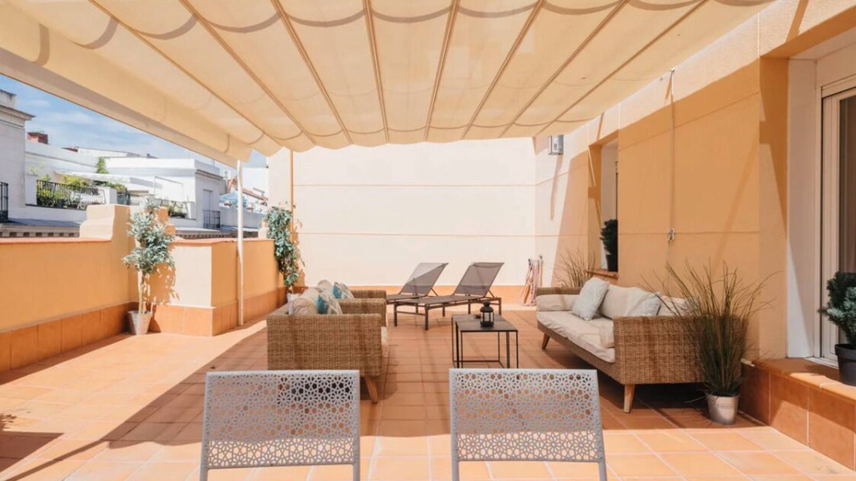 Centro Apartment | LUXURY APARTMENT WITH 4 ROOMS, 4 BATHROOMS AND LARGE TERRACE, FREE WIFI