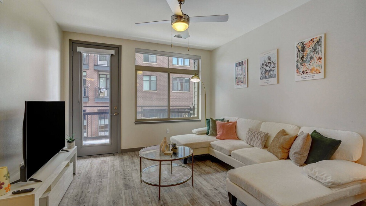 Central Boulder Apartment | Luxury Apartment with Pool, Gym & Central location