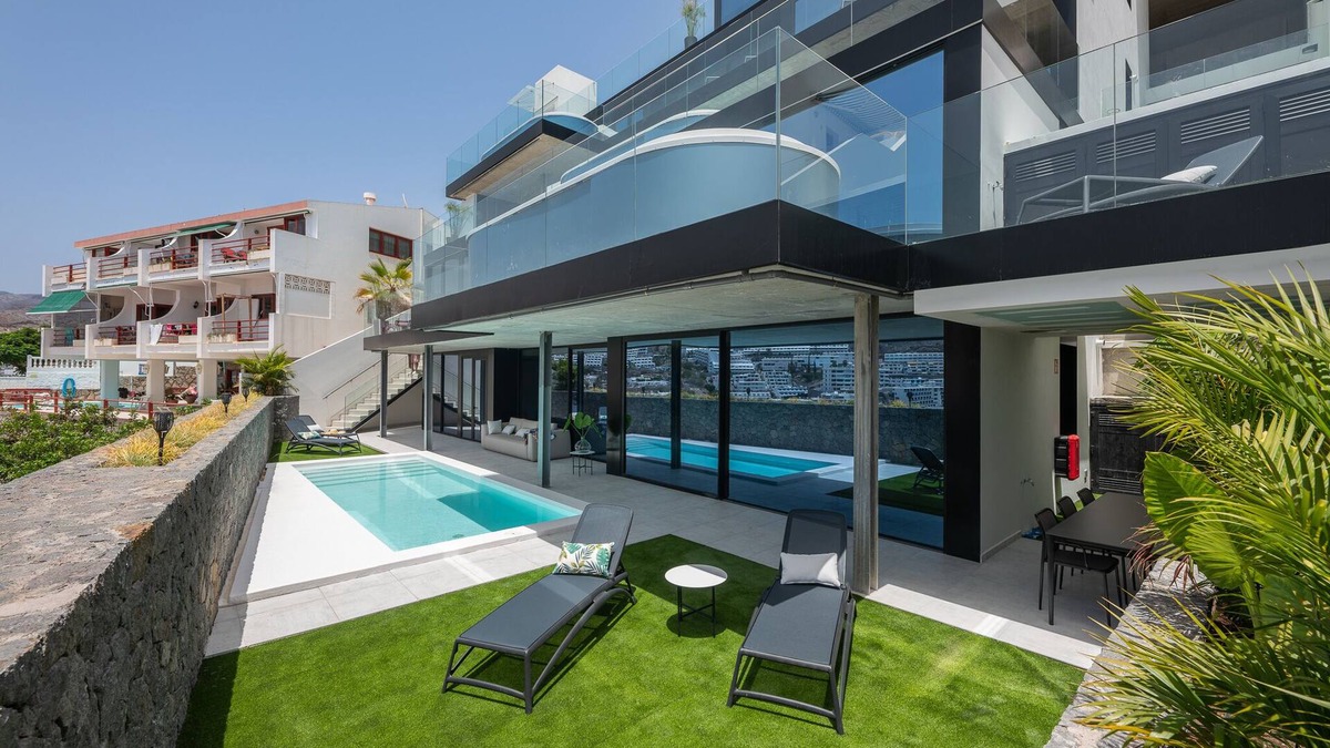 Puerto Rico Apartment | Luxury apartment with private garden and swimming pool