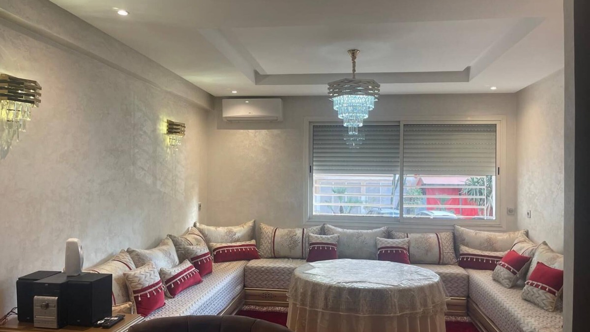 Les Amicales Apartment | Luxury apartment with swimming pool.