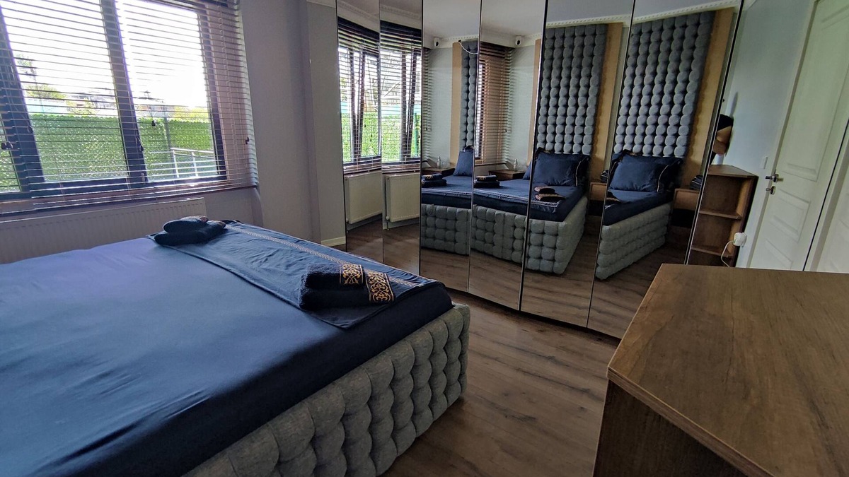 Sariyer Apartment | Luxury Apartment with Garden - Next to Forest