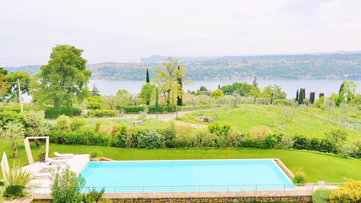 Salo Apartment | Luxury apartment within prestine and quiet enviroment with pool and lake view