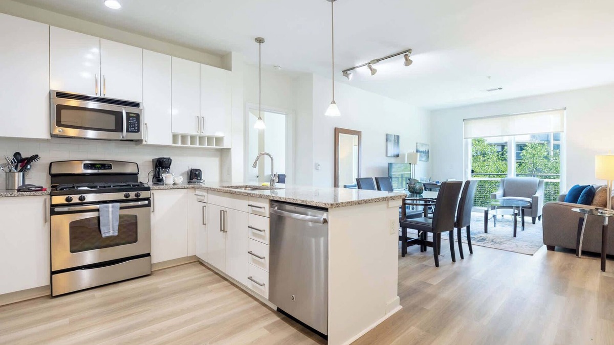 Downtown Apartment | Luxury Apt Downtown Near Restaurants