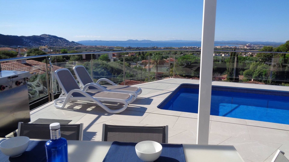 El Mas Fumats Villa | Luxury at Villa Rosas, Pool, Magical sea and mountain view