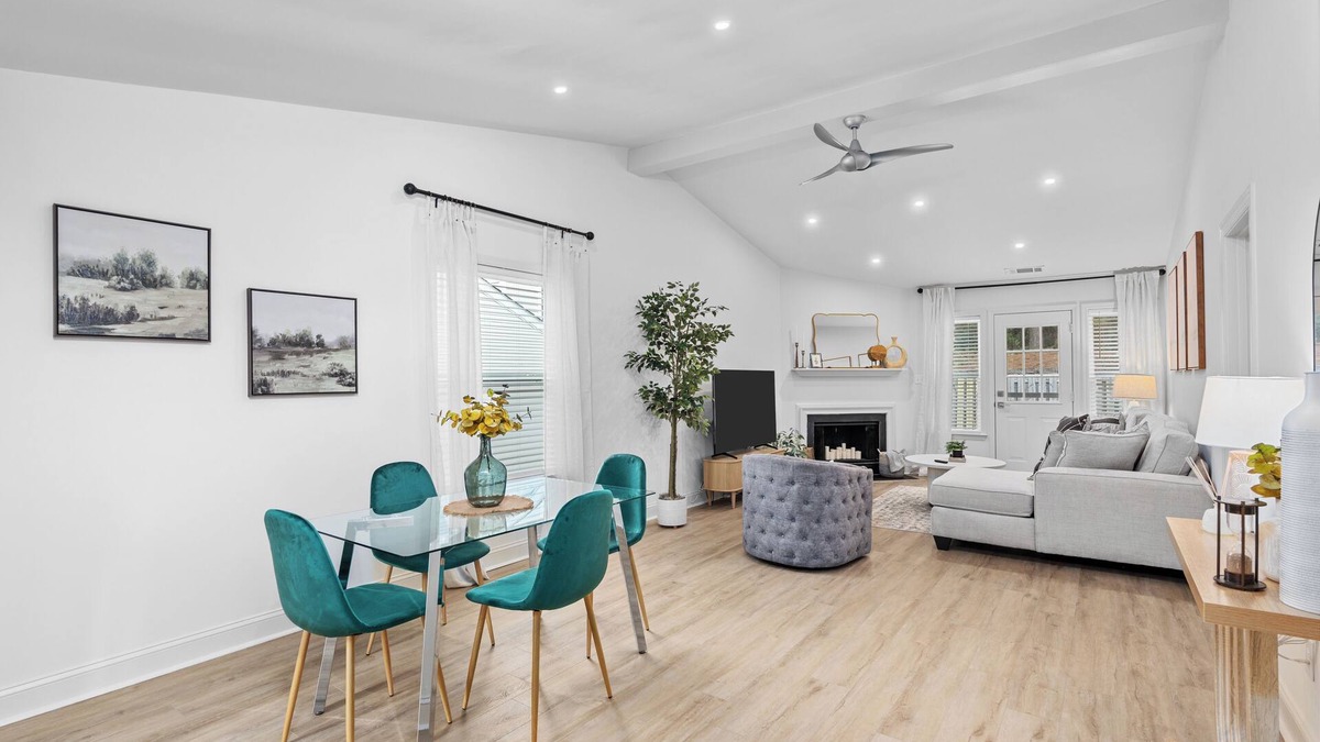 Augusta House | Luxury Augusta Townhome w/King Suite!