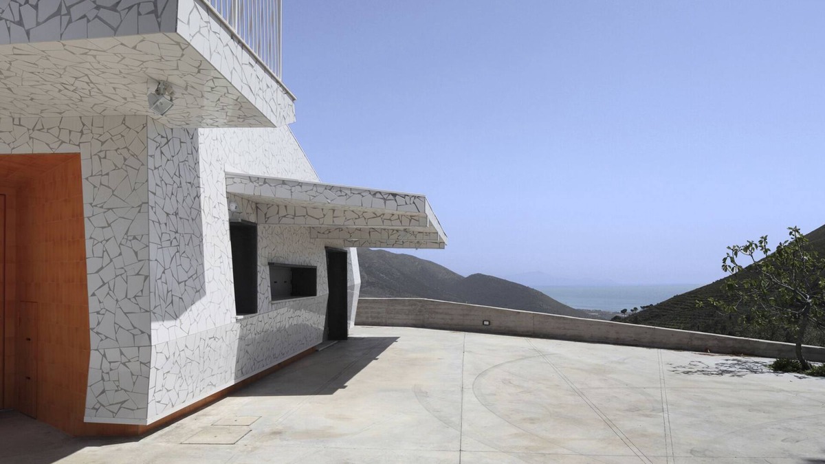 Itri Villa | Luxury Award-winning Villa Set in Olive Groves