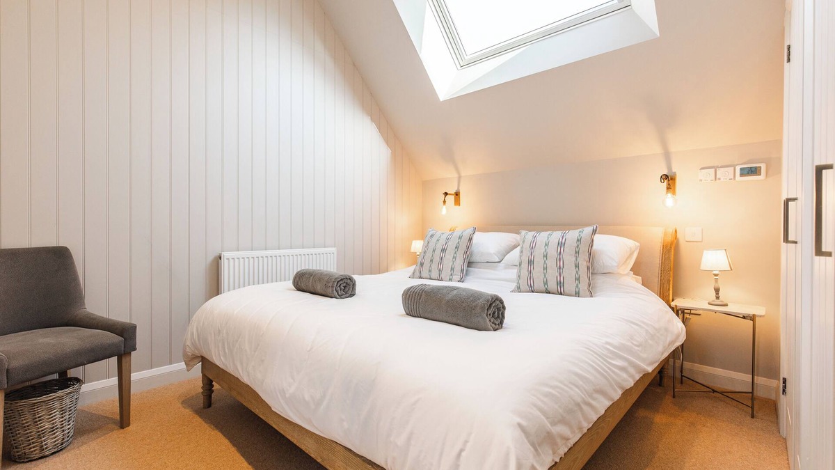 Wymondham House | Luxury Barn Retreat - Sleeps 2-4, Quiet Location in Norfolk