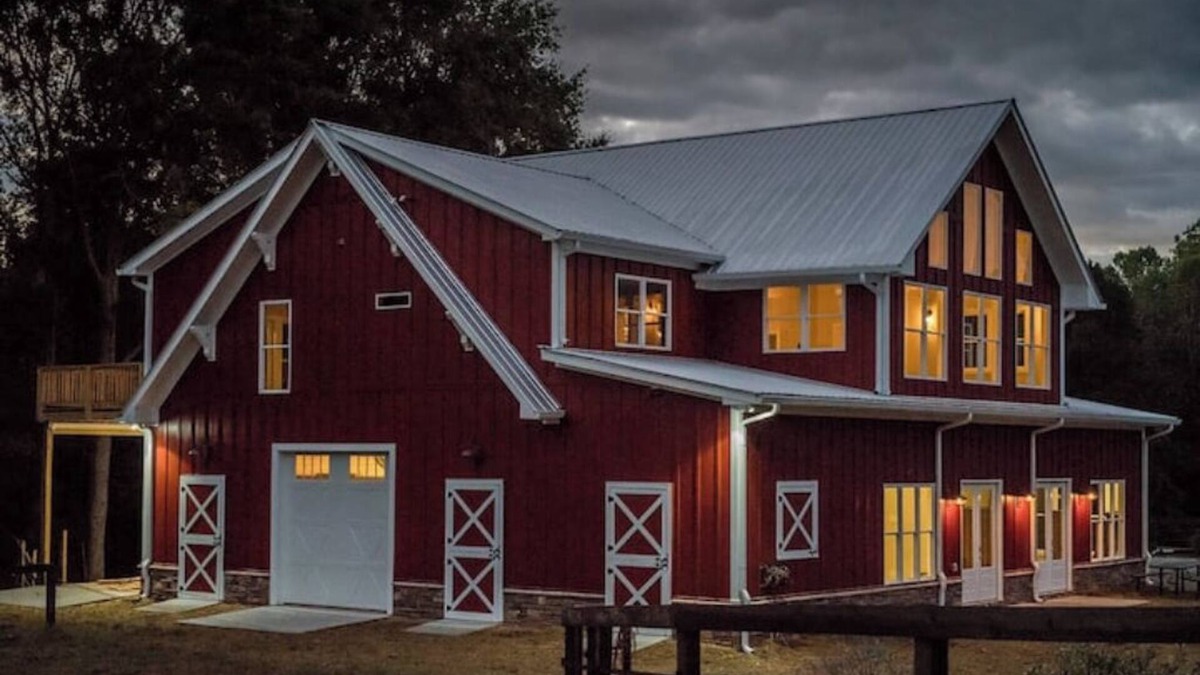 Canton House | Luxury Barndominium with Value-Add Experiencesn