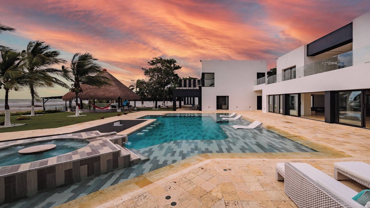 Punta Canoas Villa | Luxury Beach Front Villa w 2 Private Pools+BBQ