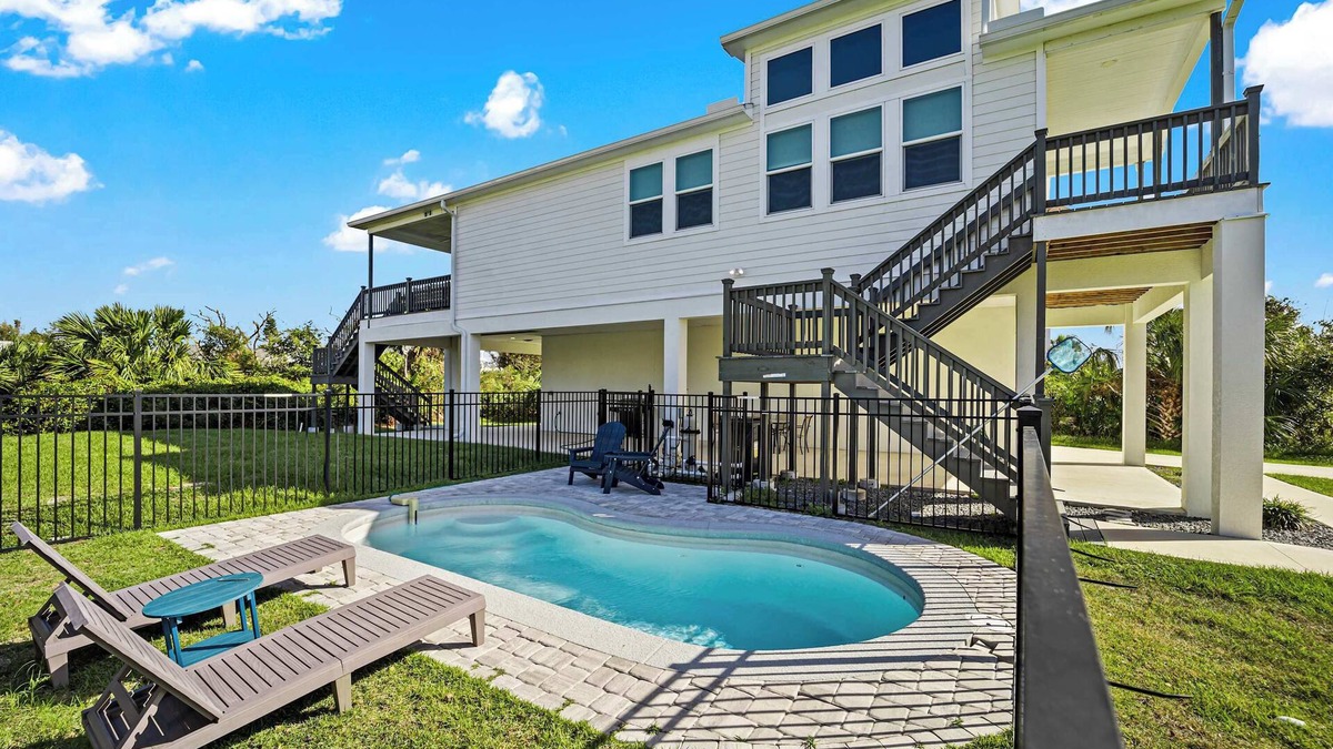 Marineland Acres House | Luxury Beach Home with Heated Pool