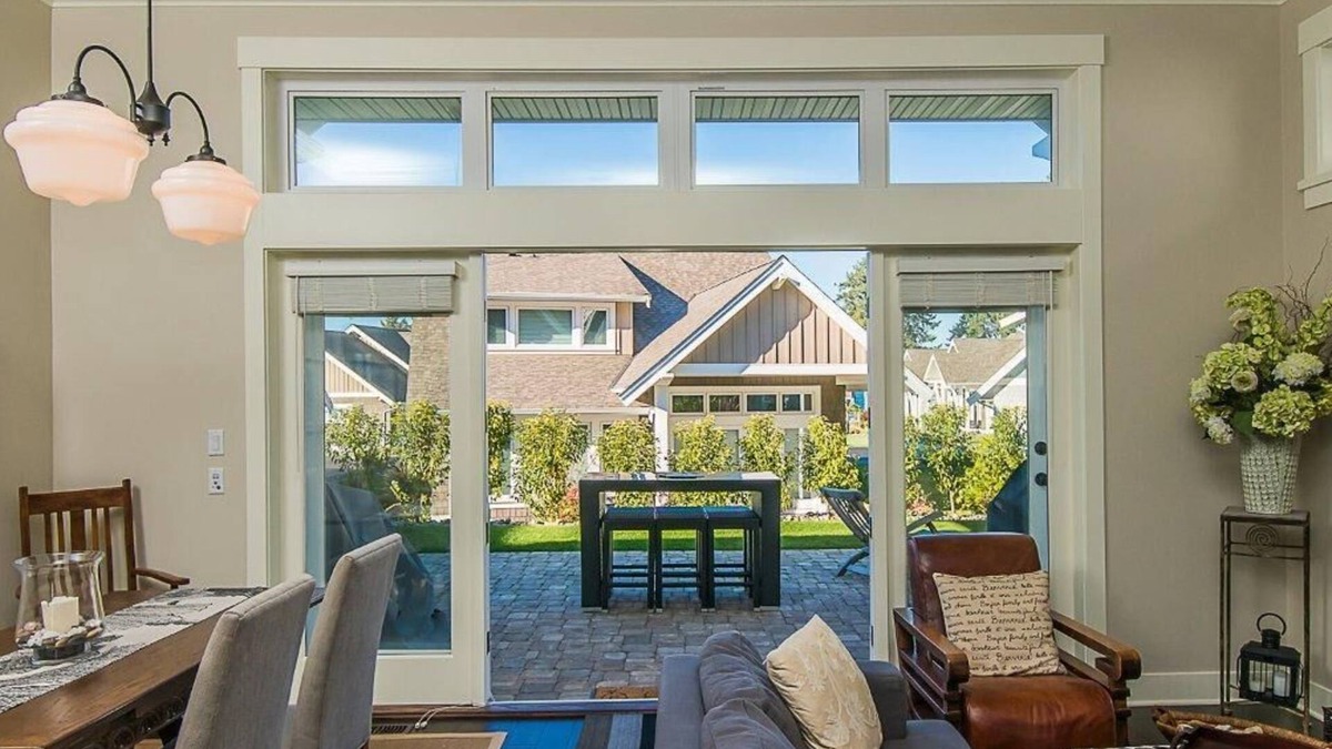Regional District of Nanaimo House | Luxury Beach House 3 Bedroom Ocean View - Pool