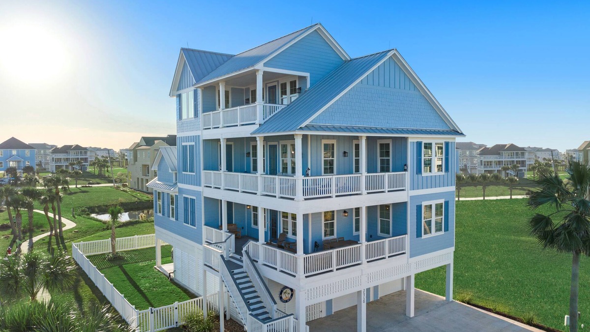 Red Fish Cove House | Luxury Beach House - Up to 16 people - Elevator, Pool, Hot Tub, EV charger!