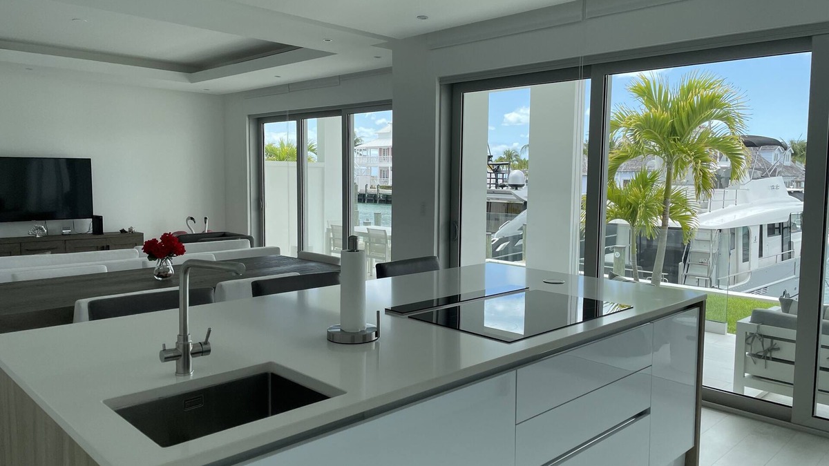 Palm Cay Condo | Luxury beach view & Marina view Condo at Palm Cay
