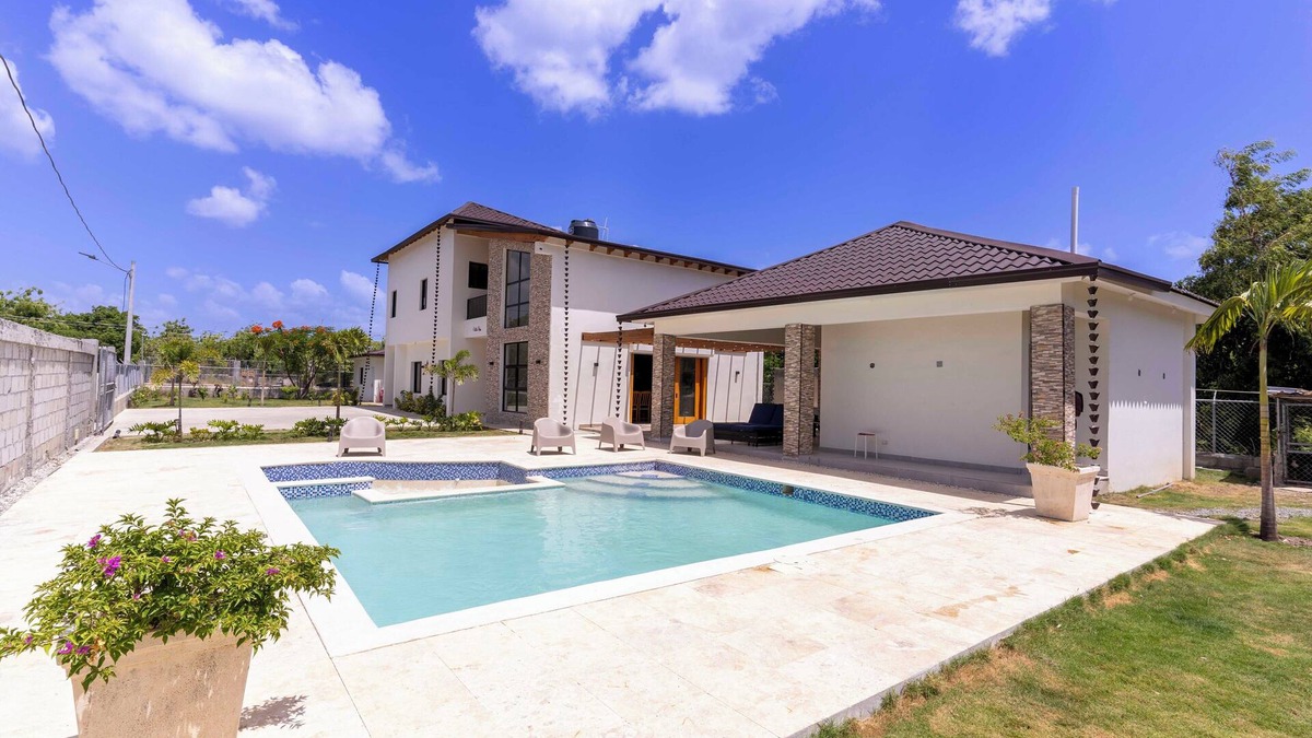 Matanzas Villa | Luxury Beach Villa with Private Pool, Jacuzzi, Beach Club, WiFi, AC and BBQ