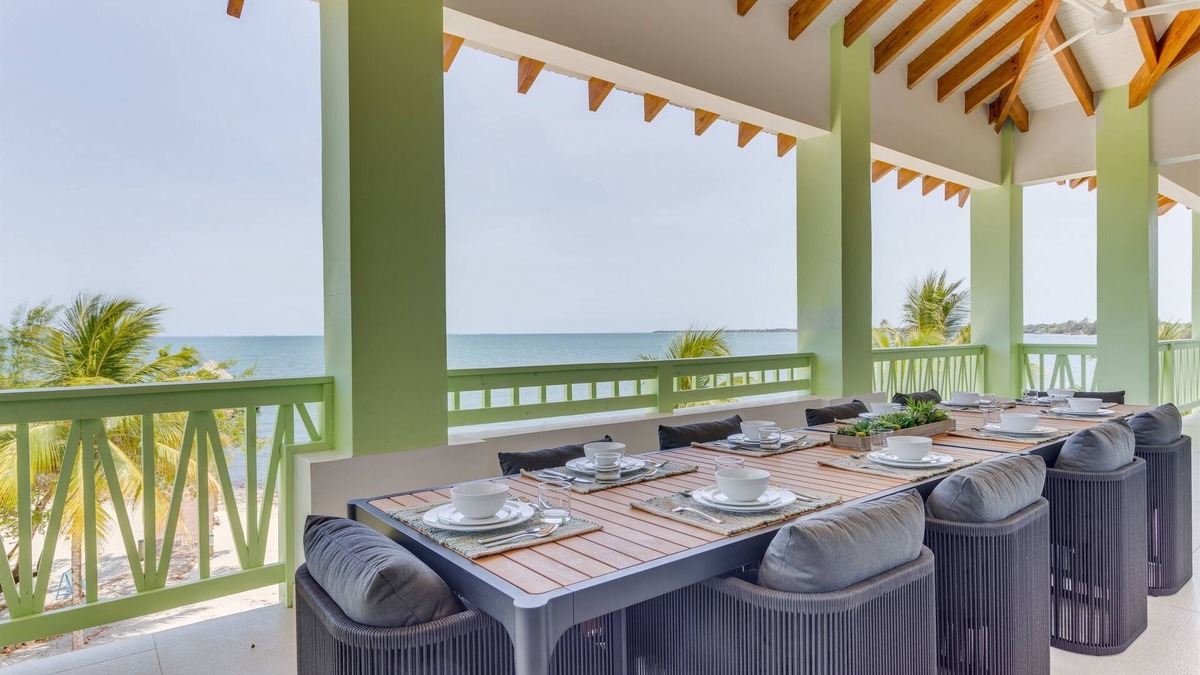 Cocoplum Villa | Luxury Beachfront Penthouse-13 Guests-Dock-Pool