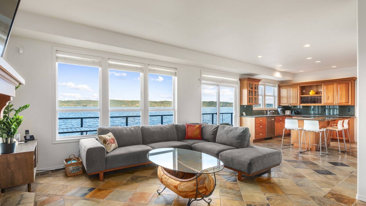 Camano Island House | Luxury Beachfront Retreat w/Hot Tub, Fireplaces, Patio, Easy Beach Access