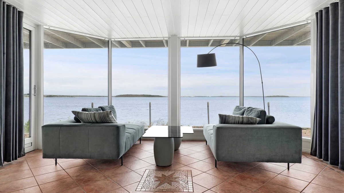 Hortlax Villa | Luxury Beachfront villa near Pite seaside resort