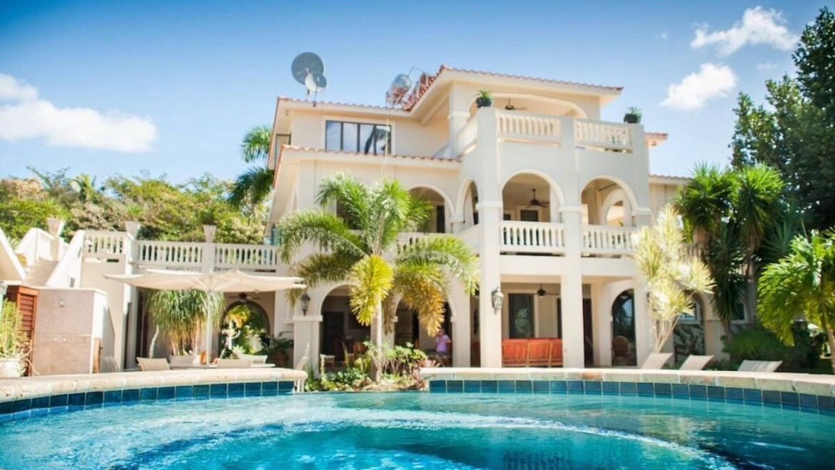 Puntas Villa | Luxury Beachfront Villa, Rincon 8 bedrooms, 11 bath , 9000 sqft.
