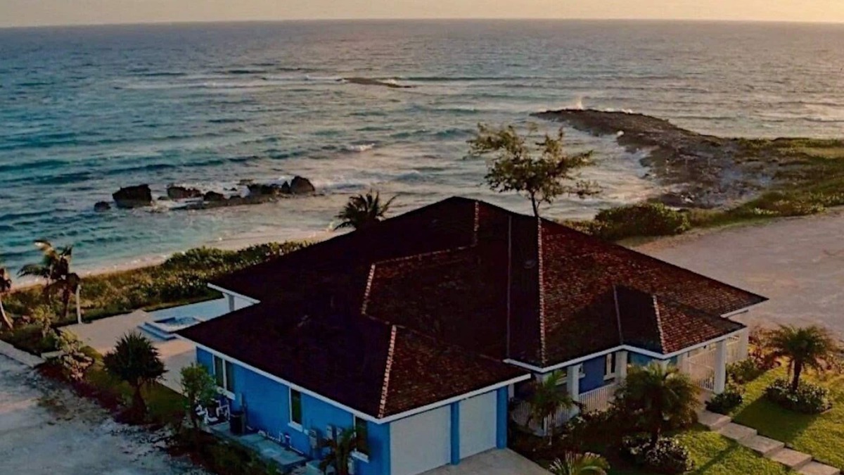 Rokers Point Villa | Luxury Beachfront Villa near Emerald Bay, Exuma - Private concierge included