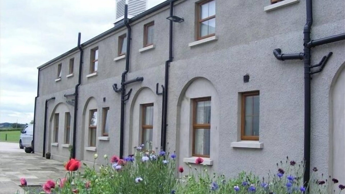 Craigavon Cottage | Luxury Cottage ClockTower/Royal Hillsborough