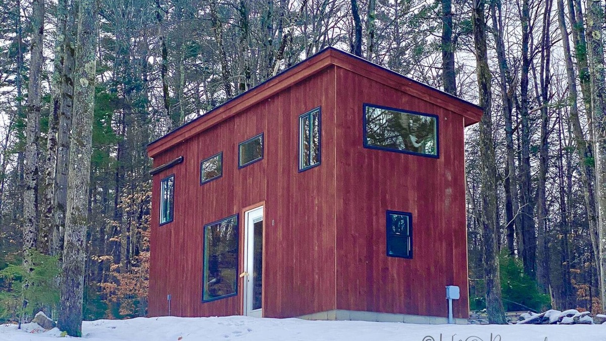 Cavendish Cabin | Luxury Cabin #3 Hot Tub, Kayaks, Paddle Boards, Private Fire Pit