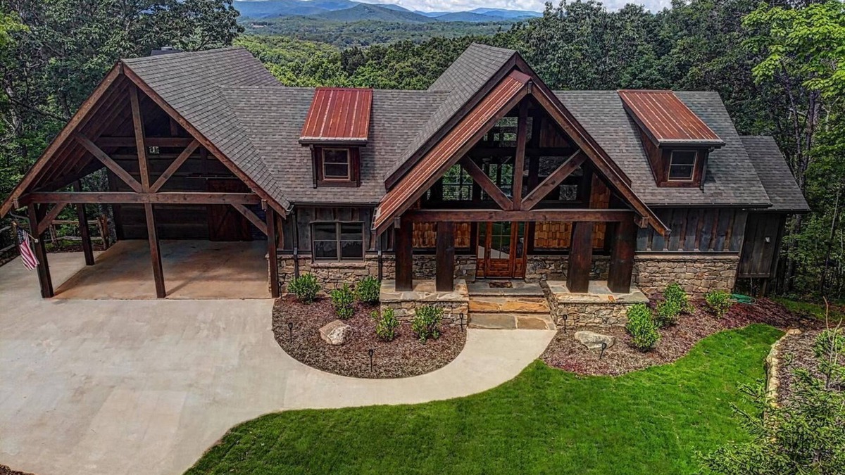 Blue Ridge Cabin | Luxury Cabin with amazing sunsets! Close to Downtown Blue Ridge!