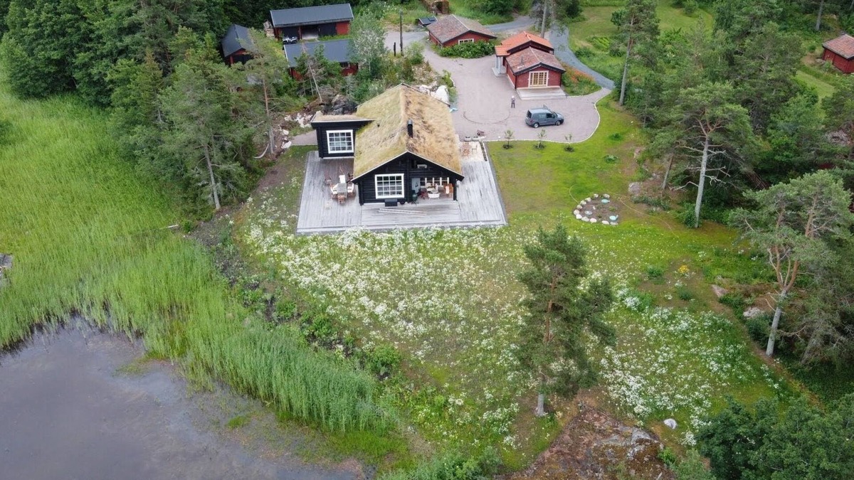Osthammar Municipality Cabin | Luxury cabin with private coastline