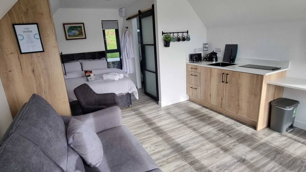 Newry Cabin | Luxury Cabin with Private Hot Tub 4