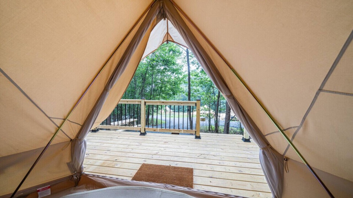 Great Cacapon RV Rental | Luxury Camping with King Bed - Dogwood Tent