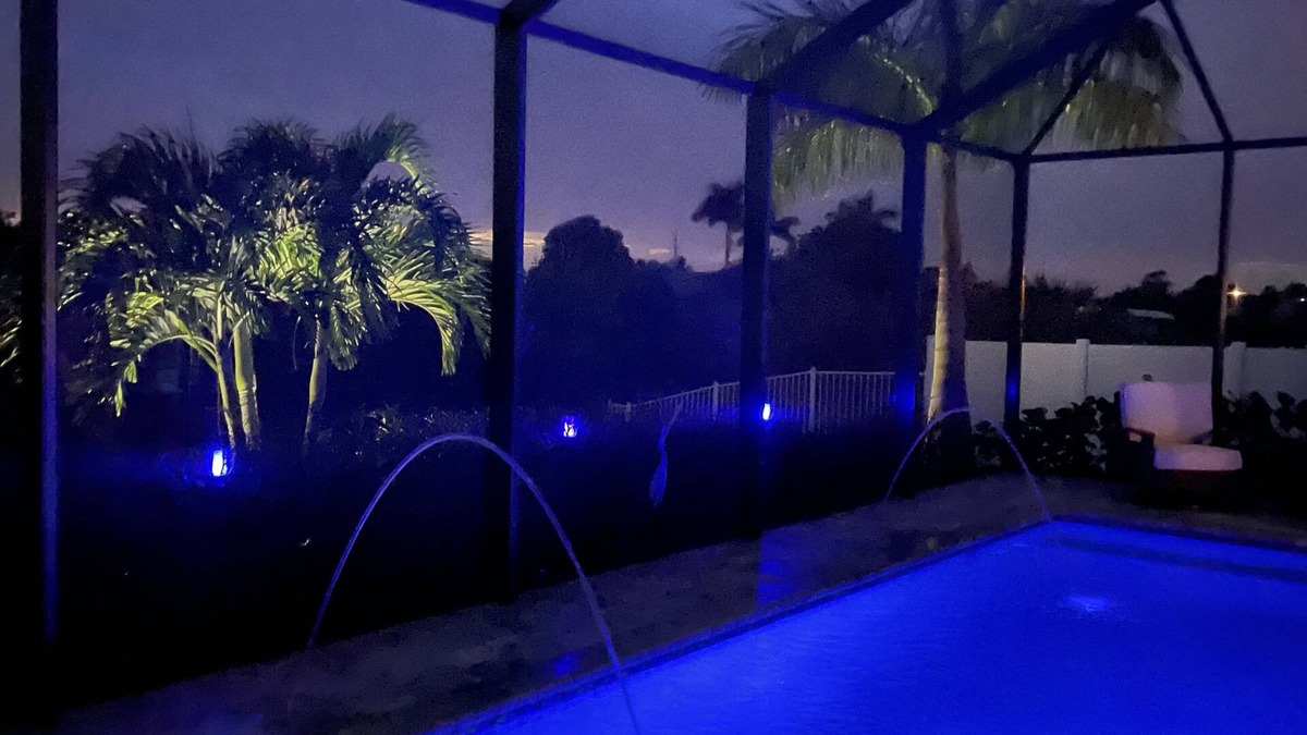 Mariner House | Luxury Canal-Front Retreat with Heated Saltwater Pool - Sleeps 8!