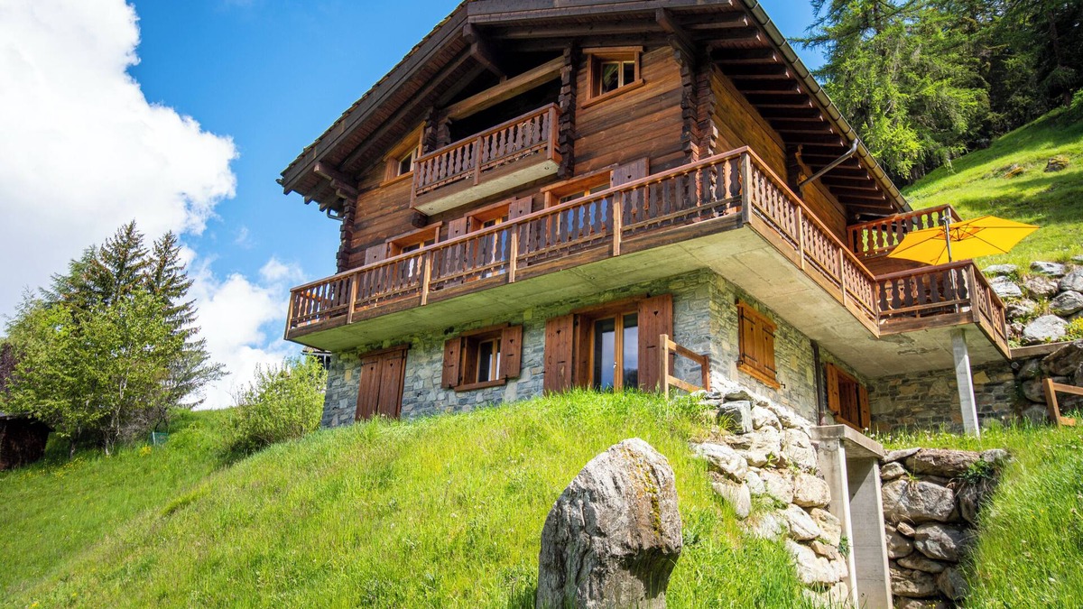 Ayer Ski Chalet | Luxury Chalet Grouse at Ayer, near Zinal, St Luc, Grimentz in Val d'Anniviers