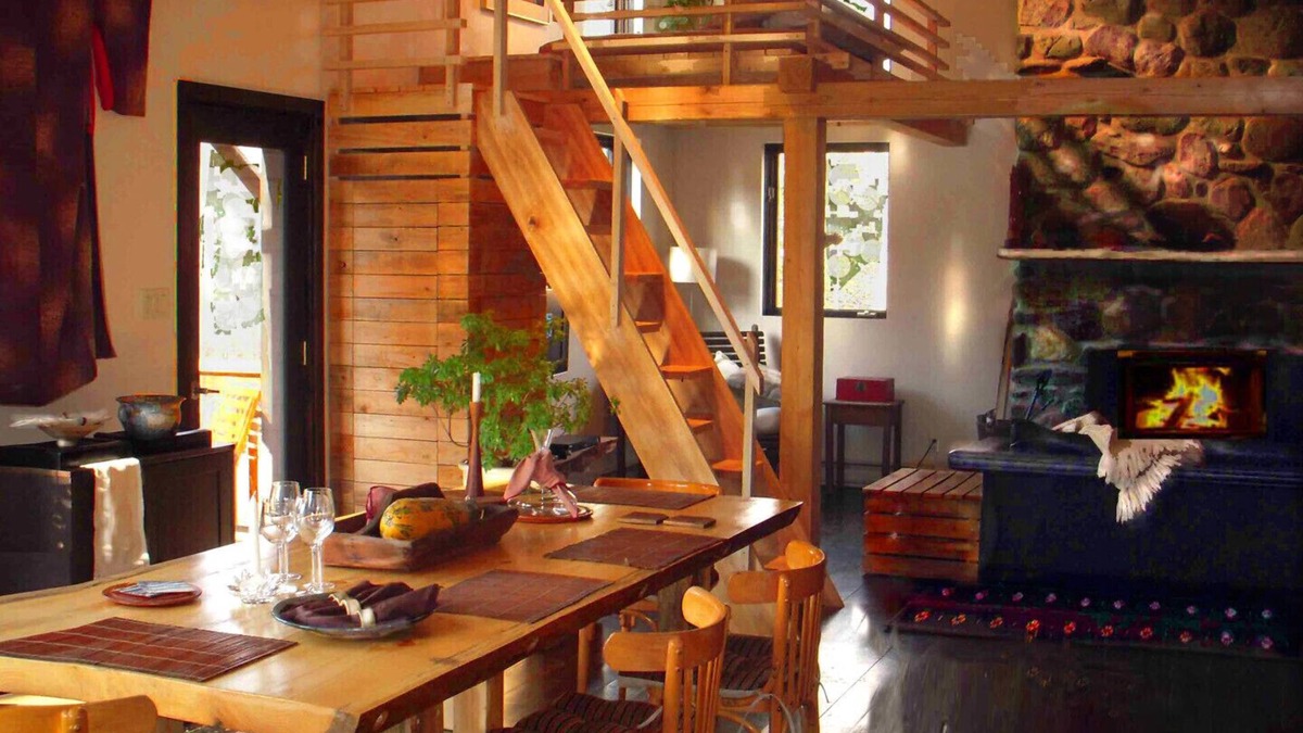 Sutton House | Luxury Chalet Magnifique Peaceful retreat on mountain brook . in Glen Sutton
