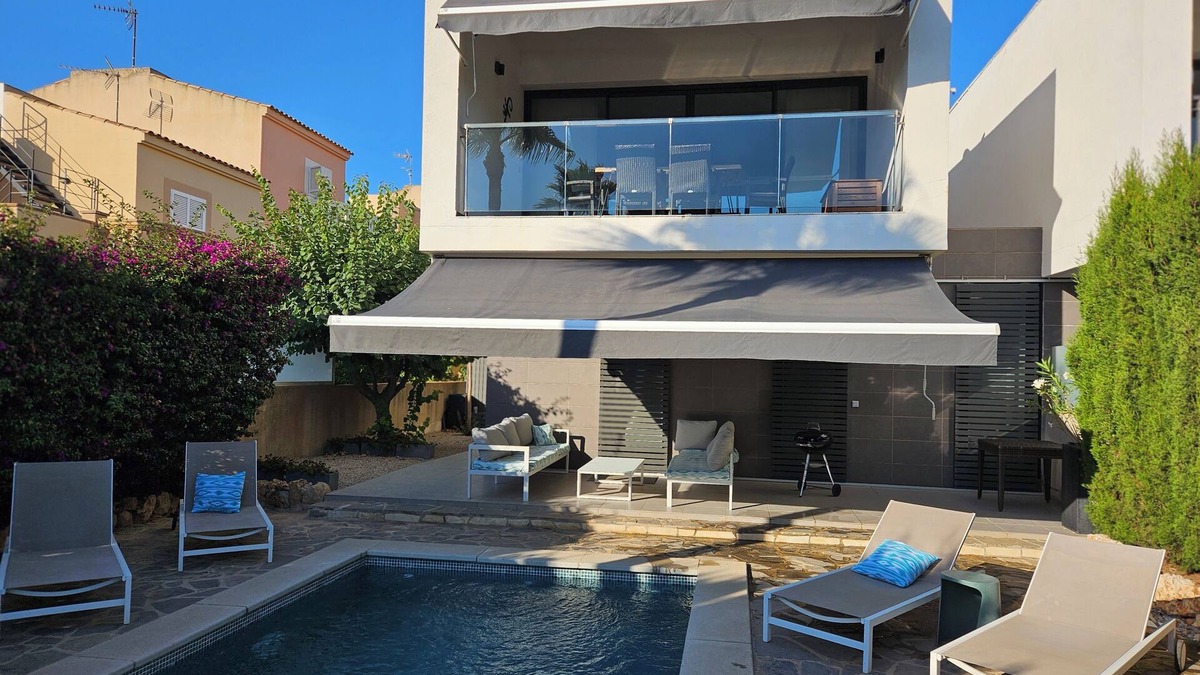 Cala Mandia House | Luxury chalet: private pool, close to the beach, W-Lan incl., quiet location, village within walking distance